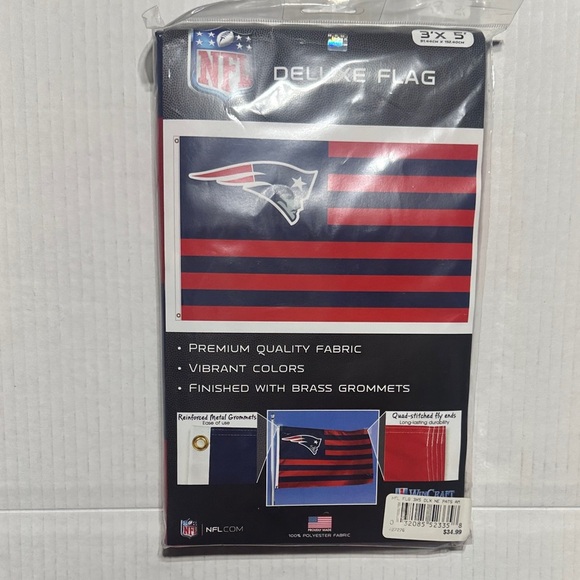 NFL Other - NWT NFL New England Patriots vibrant Navy and Red Striped Banner deluxe Flag